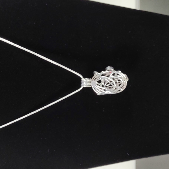 Sterling Silver "Freeform Garnets" Necklace - Picture 3 of 8